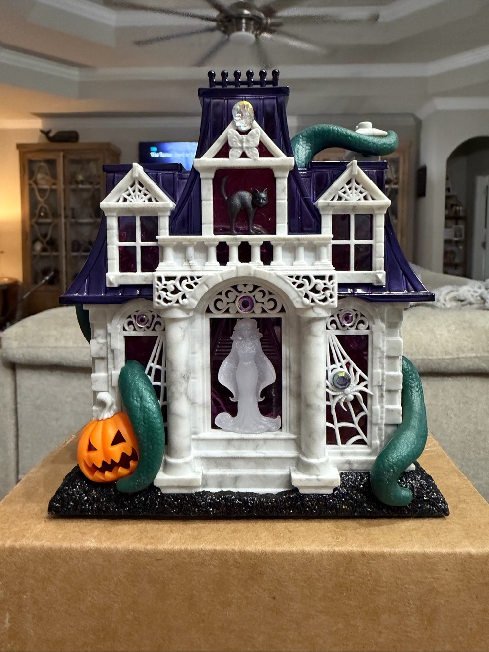 Bath & Body Works Chateau Wallflowers TRI-Projector - Haunted House NEW! - Picture 7 of 13